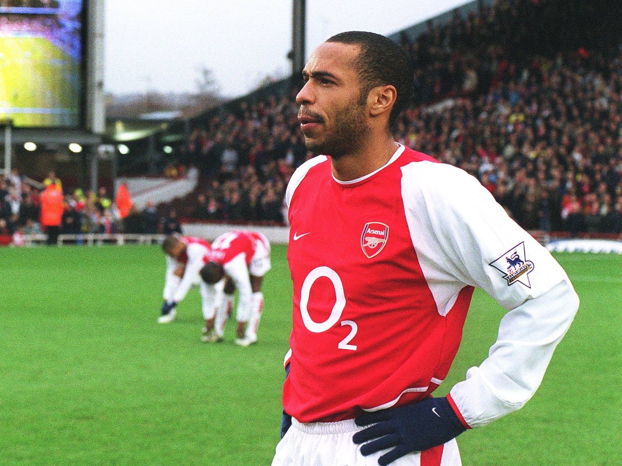 关于英超今晨再迎强敌，里尔迎来里程碑，主帅态度：引发热议，控场能力受关注的信息